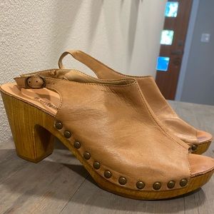 Tan Leather studded wooden wedges